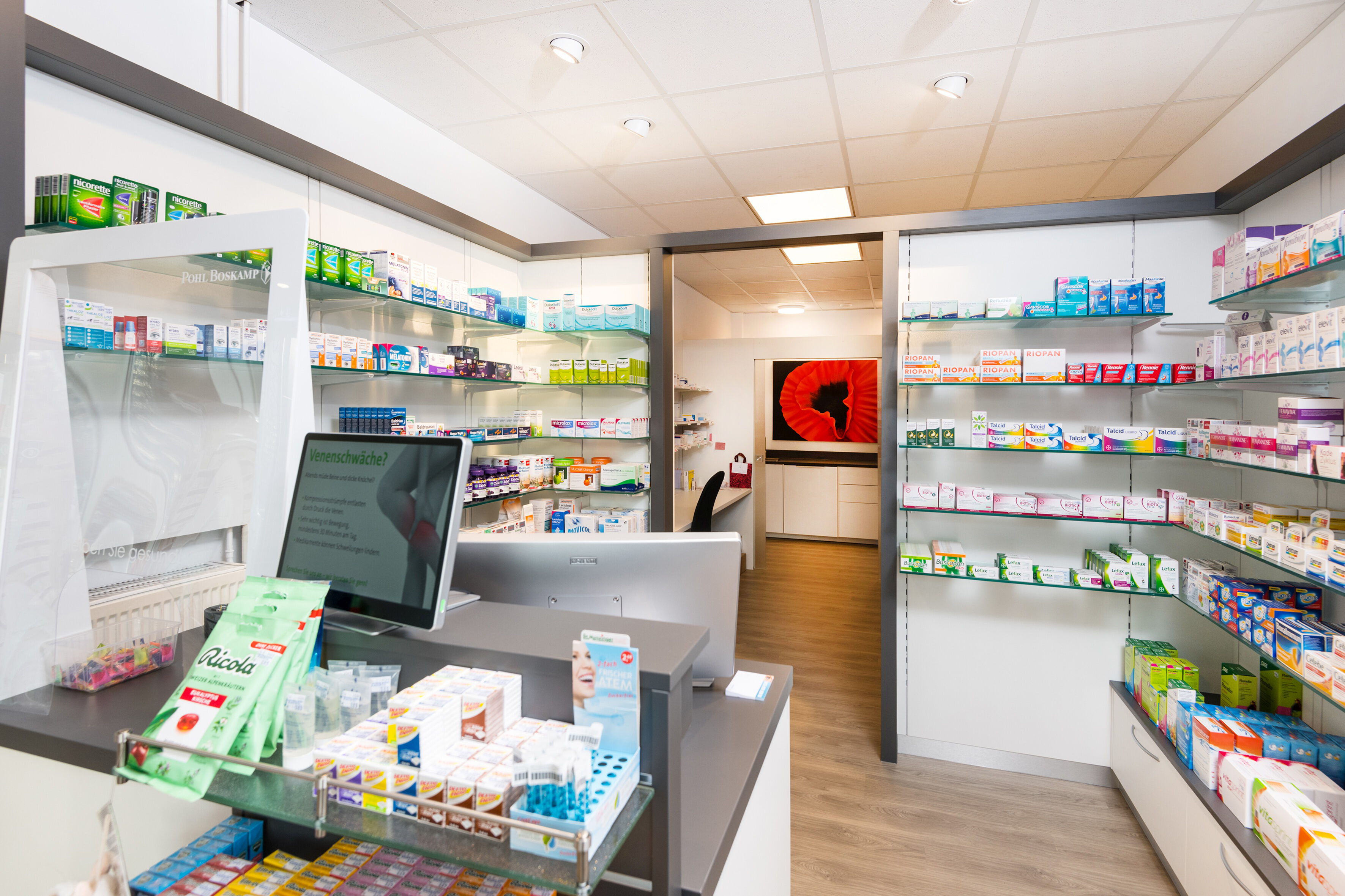 Apotheken - GM Zürn • Einrichtungskonzepte für Apotheken, Arztpraxen ...